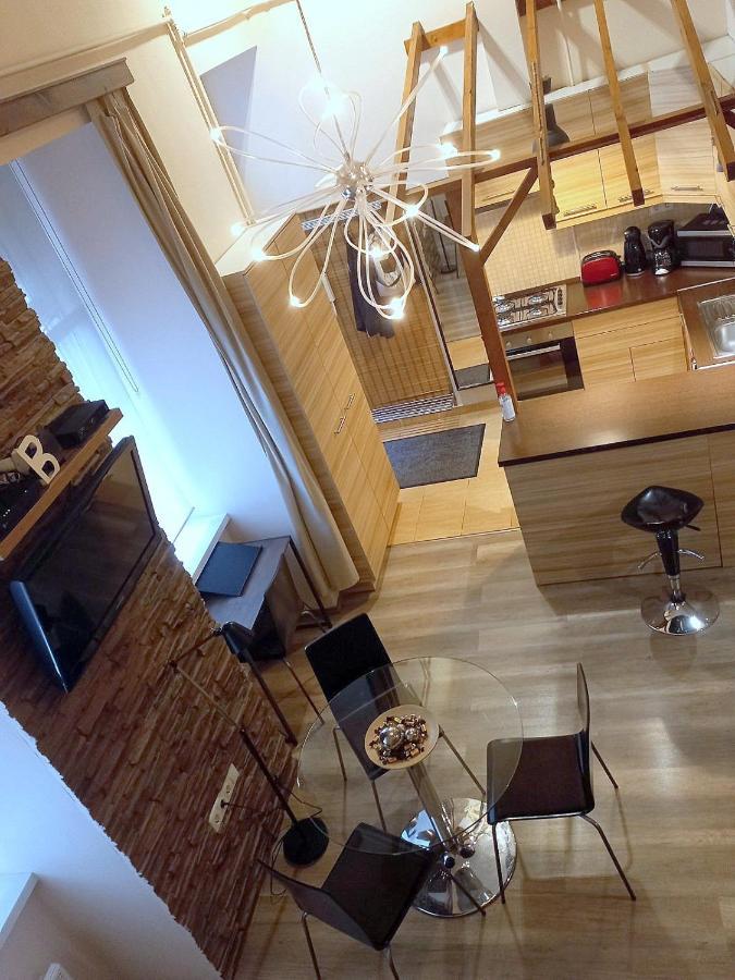 Novak Apartment Будапеща Екстериор снимка