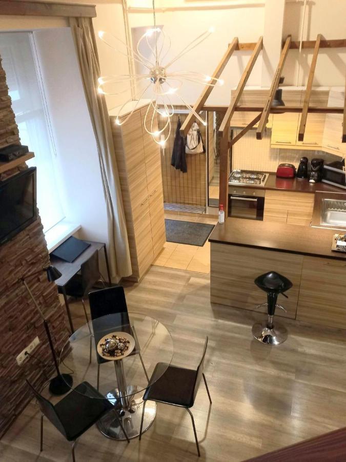 Novak Apartment Будапеща Екстериор снимка