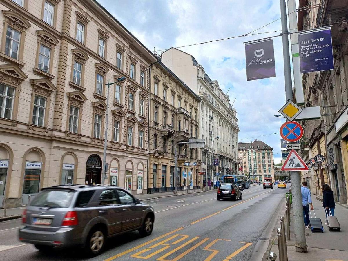 Novak Apartment Будапеща Екстериор снимка