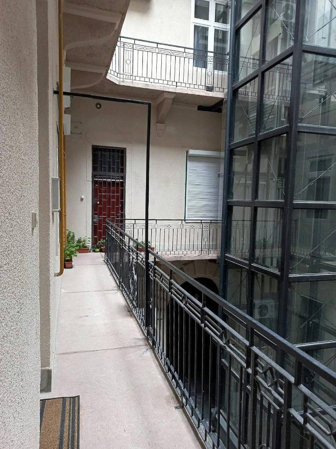 Novak Apartment Будапеща Екстериор снимка